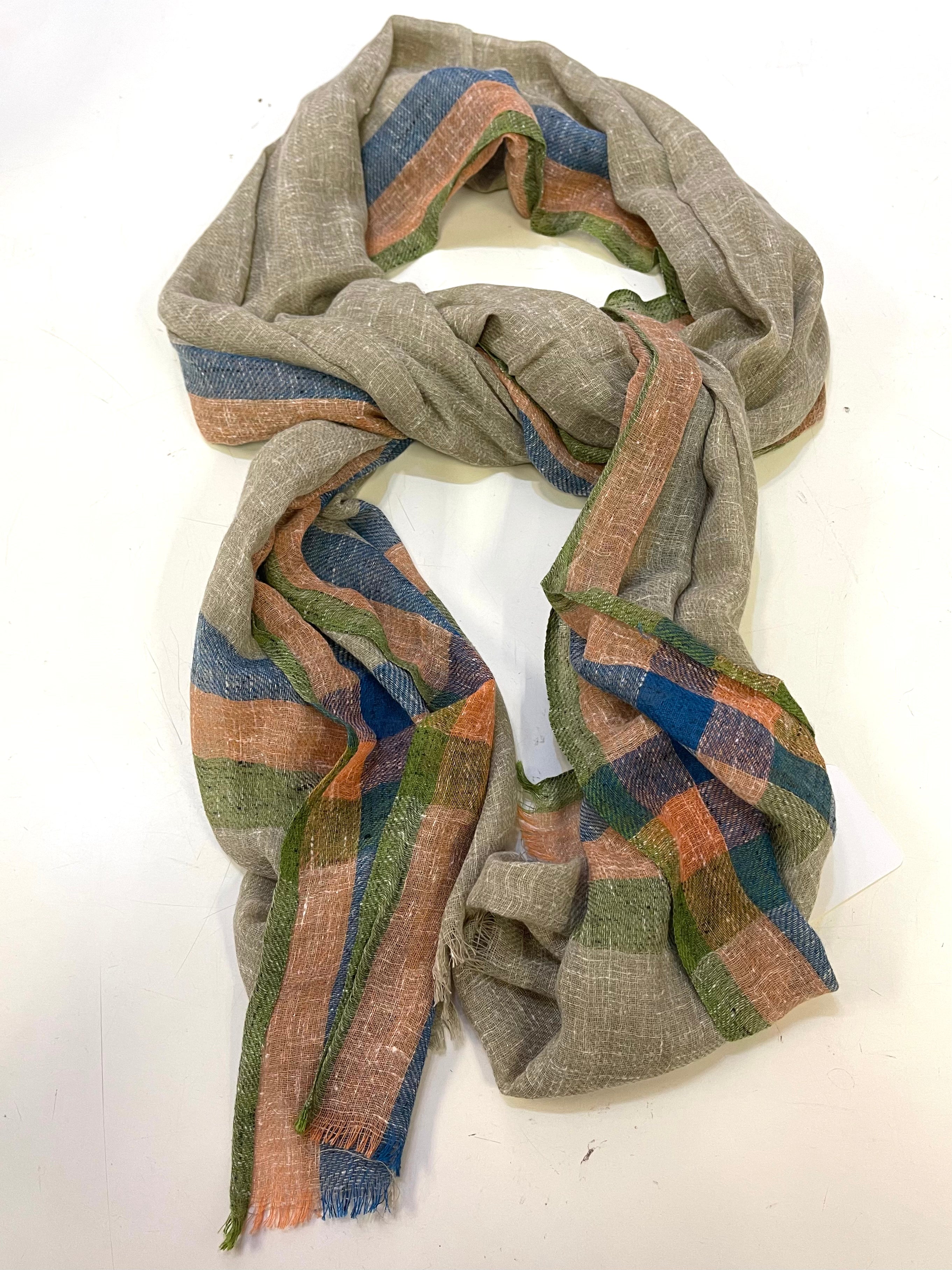 Hand woven Pure wool Pashmina  Stole/scarf