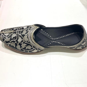 Men’s Black Embroidered Shoes