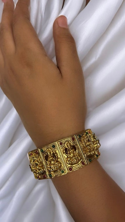 Broad Rajwadi Bangle