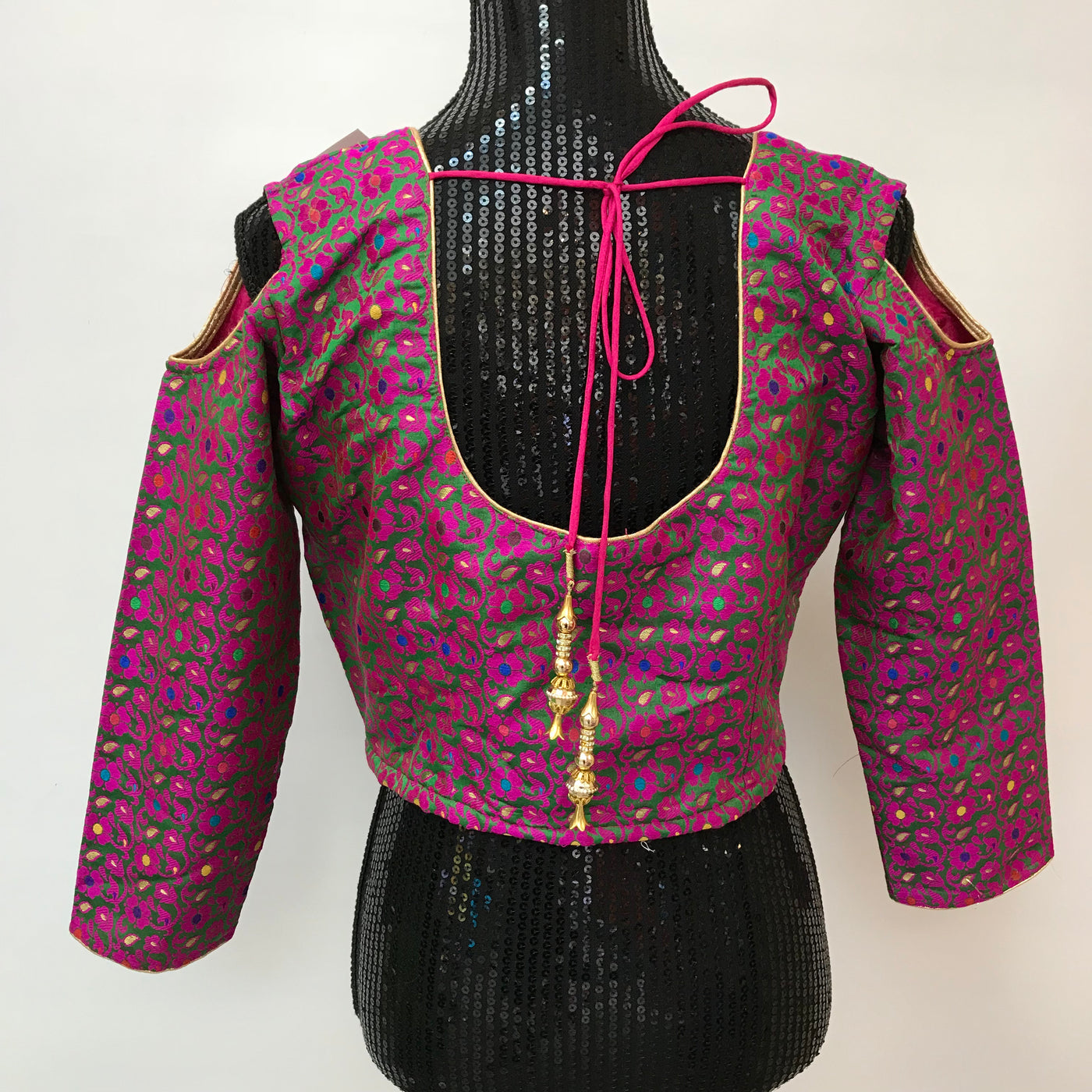 Blouse Designs: हैवी ब्रेस्ट के लिए परफेक्ट रहेंगे जैकेट स्टाइल ब्लाउज के  ये खास डिजाइंस | jacket style blouse designs for heavy breast | HerZindagi