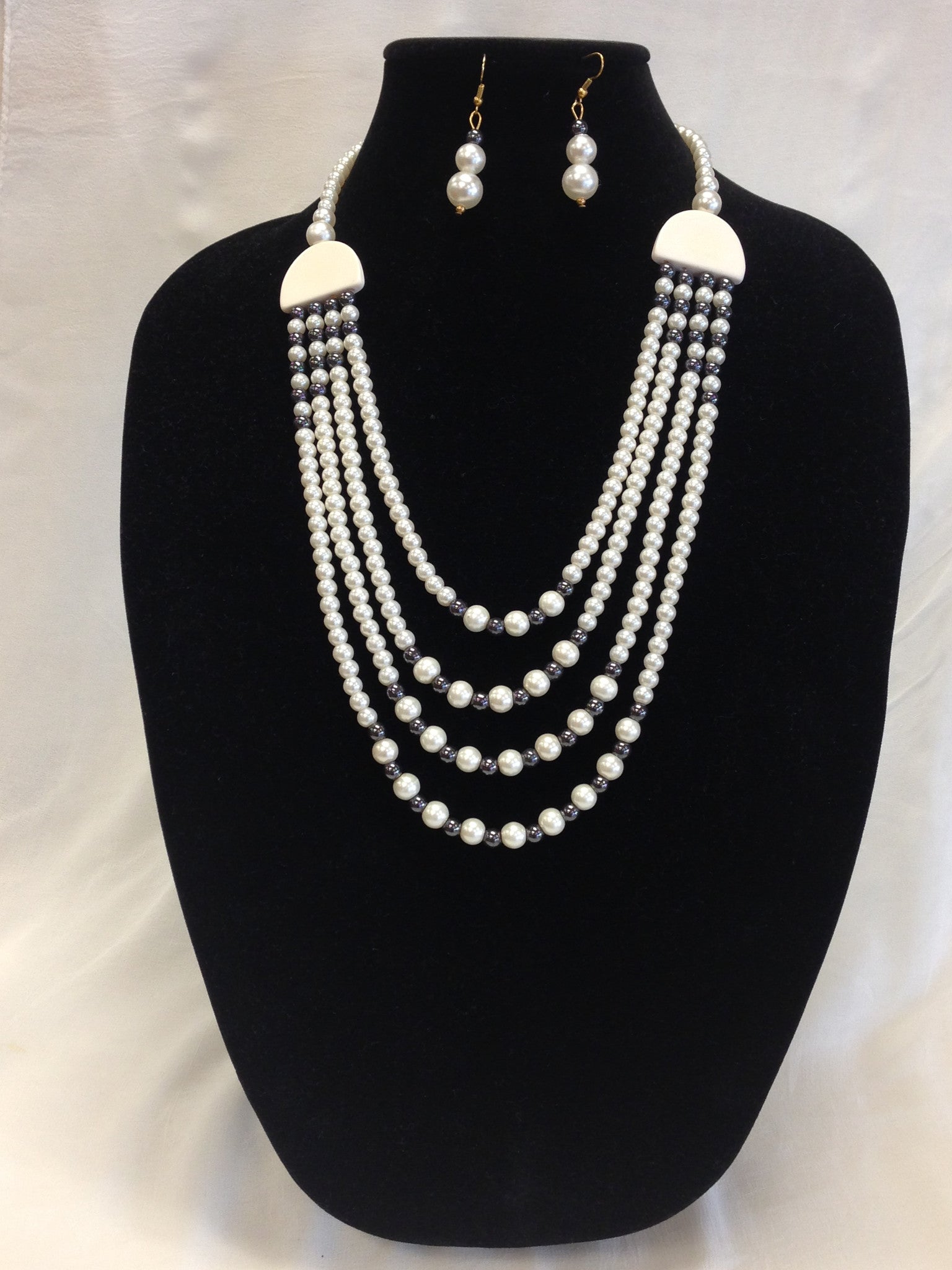 Beautiful White Necklace Set - 3