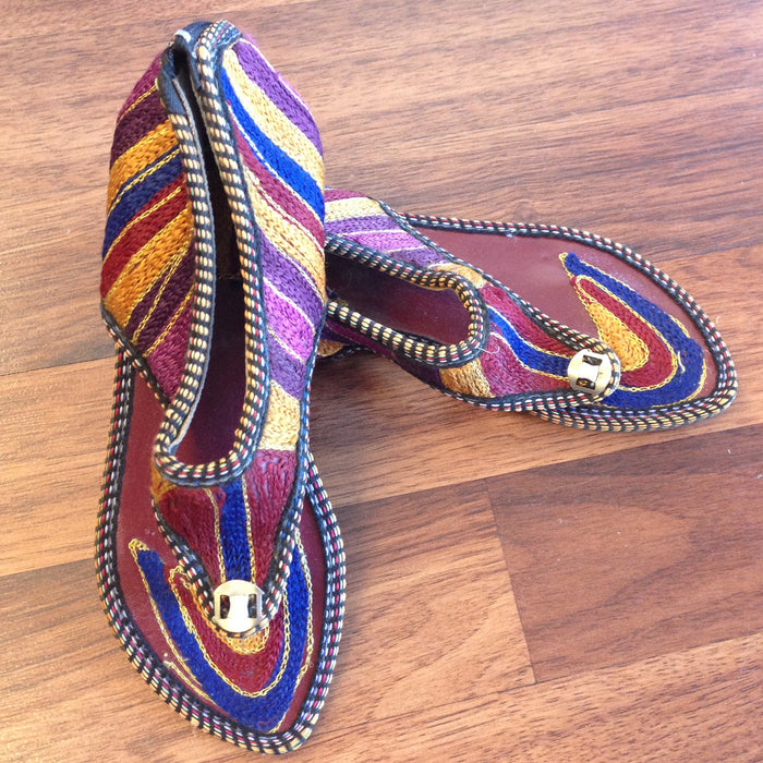 Embroidered Chappal