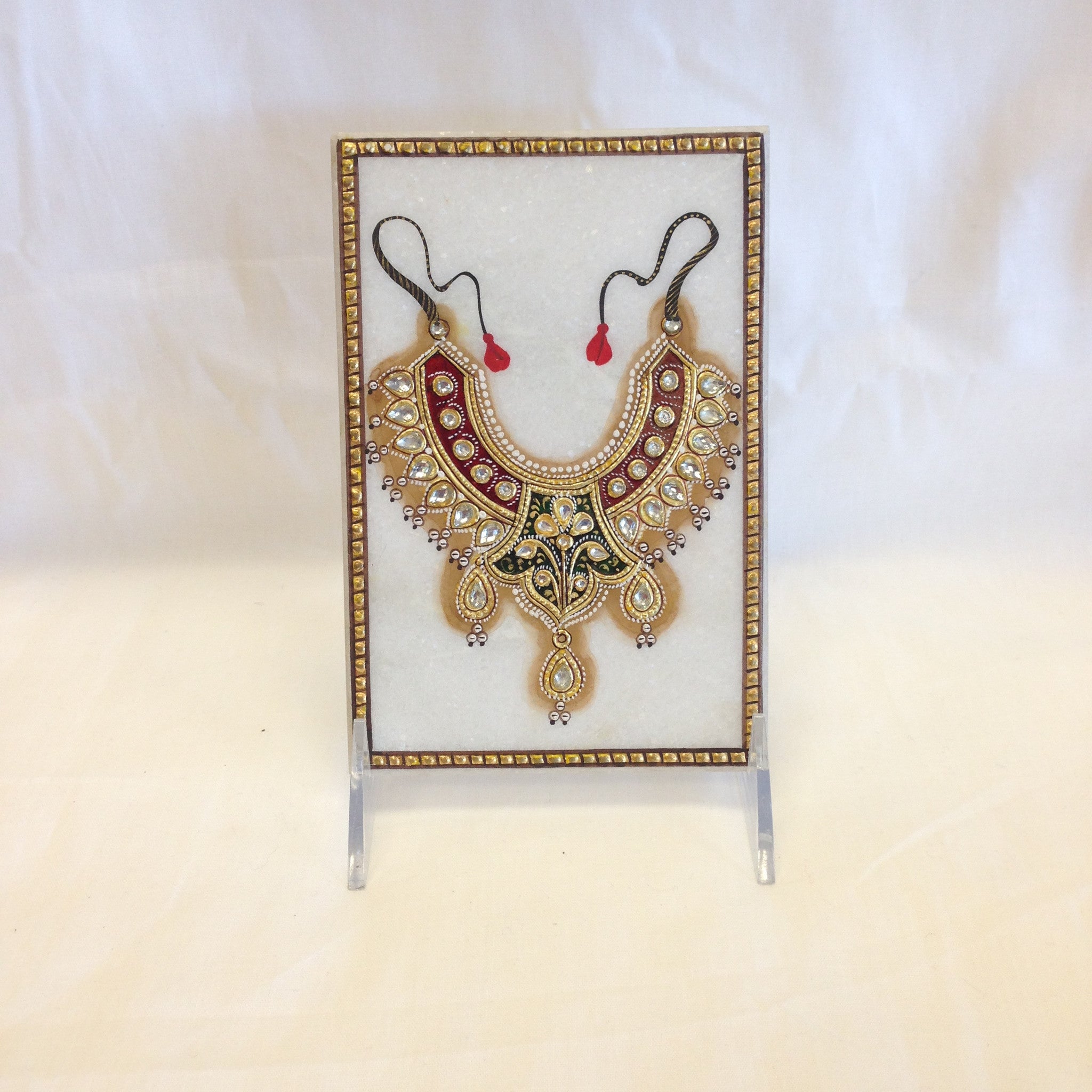 Necklace Design On Marble Plate - 4