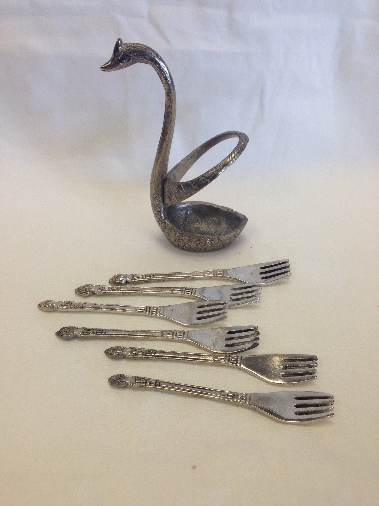 Oxidized - Handcrafted Swan Shaped Small Stand With Spoon & Fork Set - 4