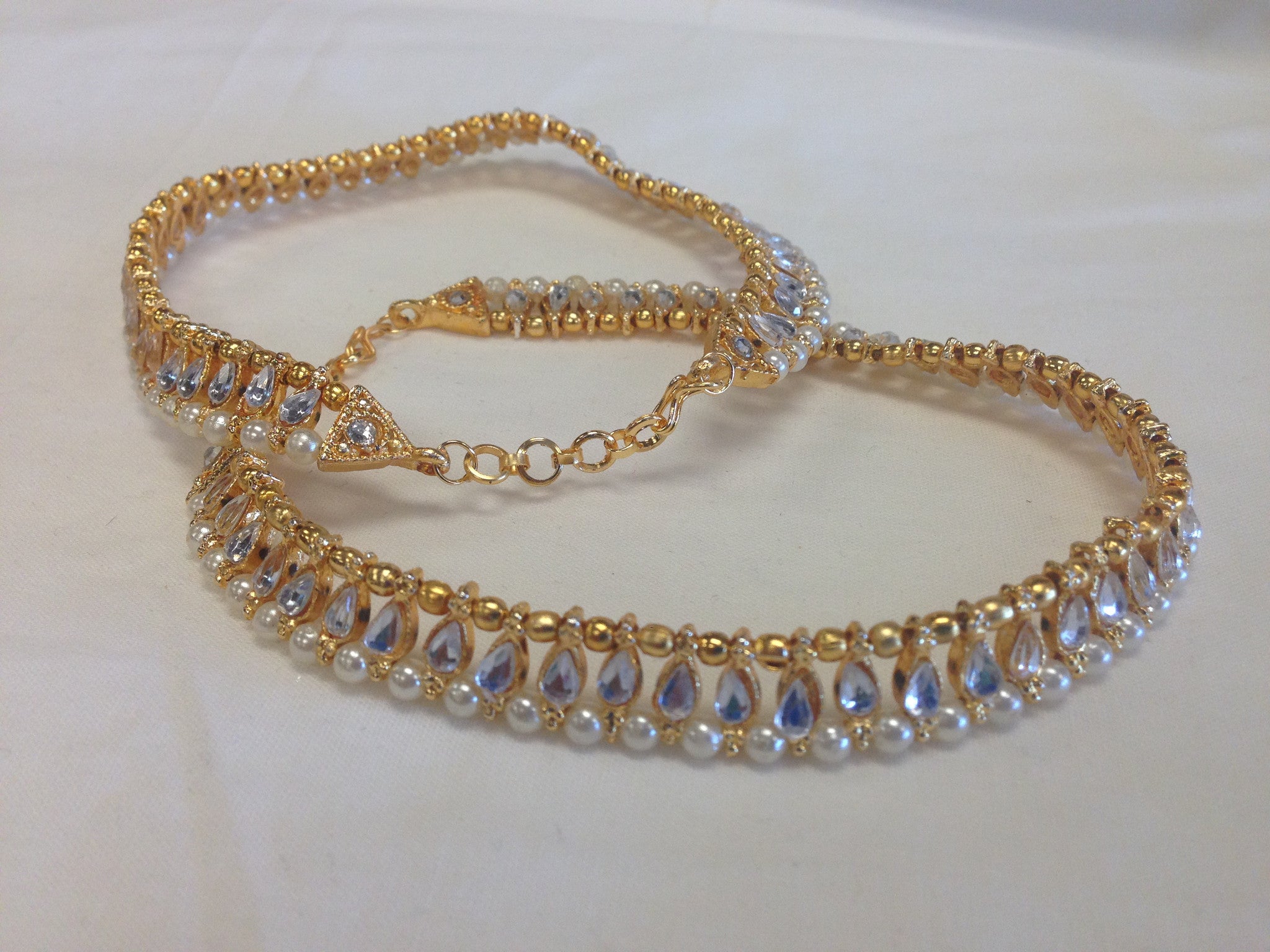 Gold Tone /Plated Anklet / Payal With Pearl & White Stone - Sarang