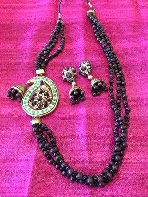 Terracotta Fashionable Necklace Set - Maroon & Black - Sarang