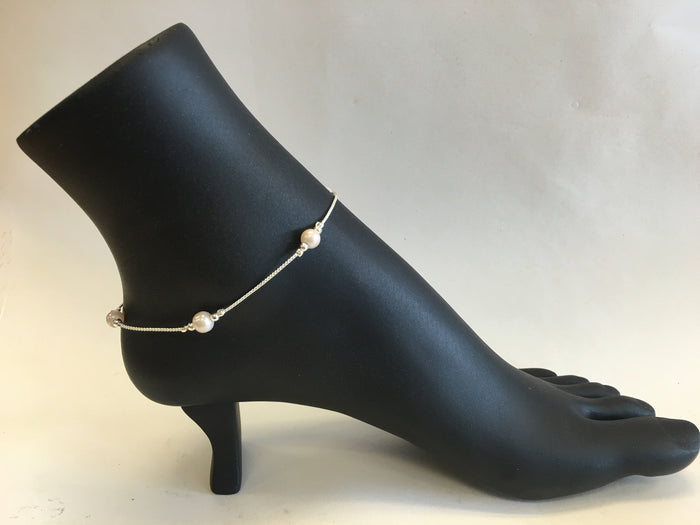 Stylish Anklets with Pearls