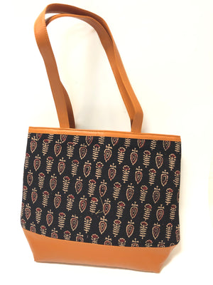 Cotton Print & Leatherette Tote Bags