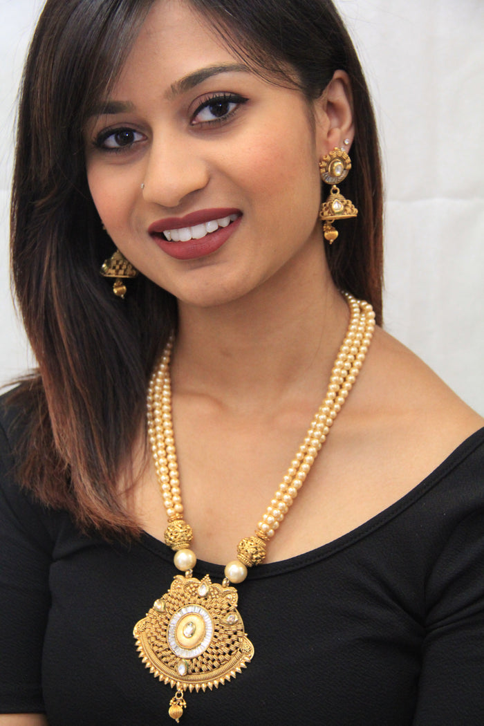 Traditional Indian Pearl And Crystal Pendant Set Necklace