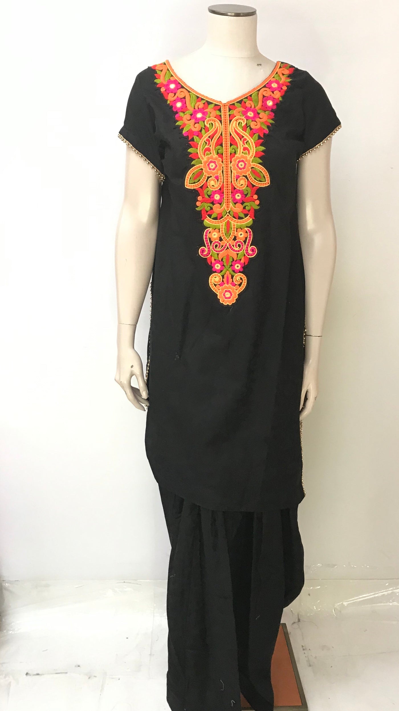 Amazon.com: stylishfashion Indian/Pakistani Bollywood Dress Long Straight  Salwar Kameez Indian Dress Ready to Wear Salwar Suit (Choice 1, Customize  Stitch) : Clothing, Shoes & Jewelry