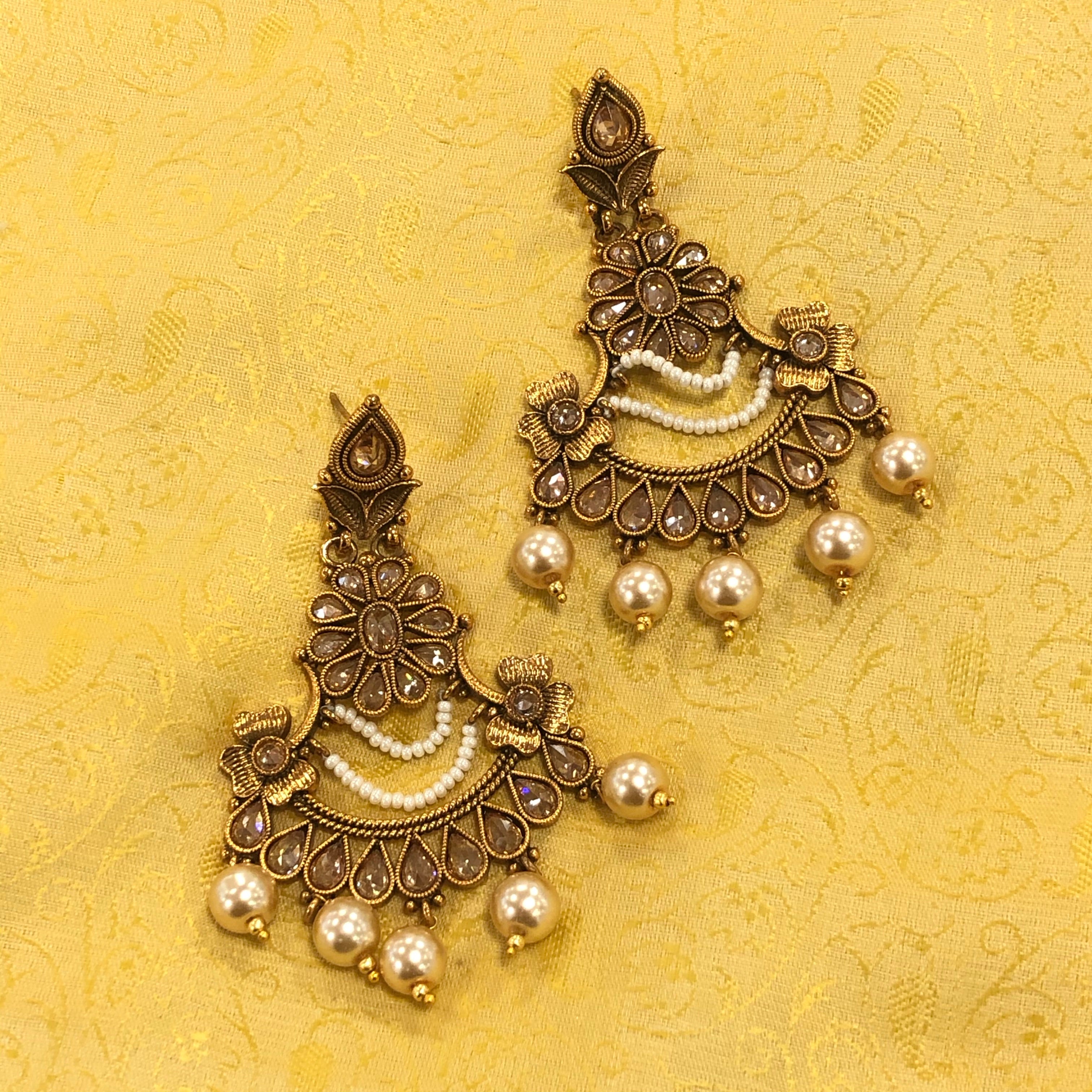 Royal Antique Gold Earring