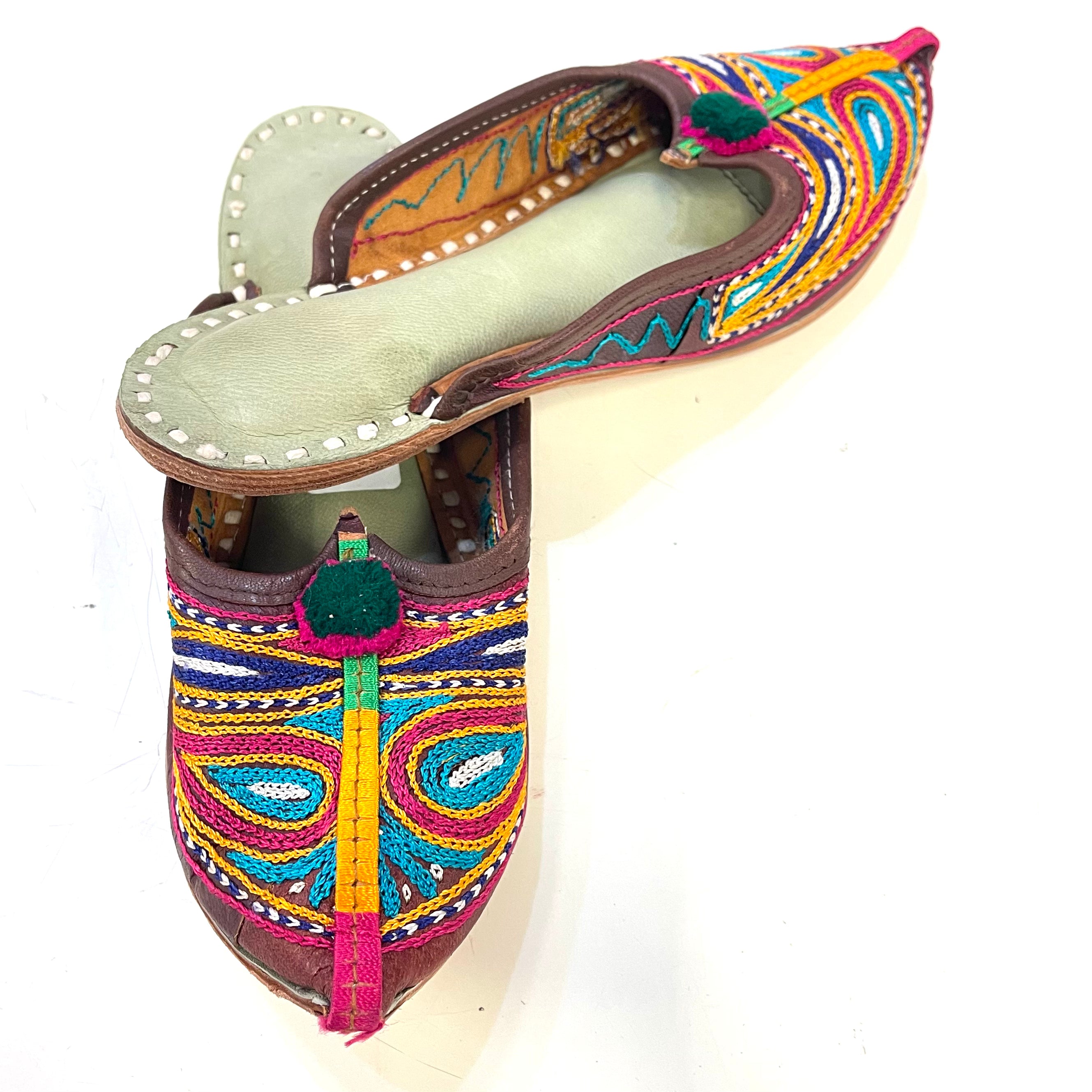 Indian Ethnic Shoes, Women Mojaris, Back open Flat shoes