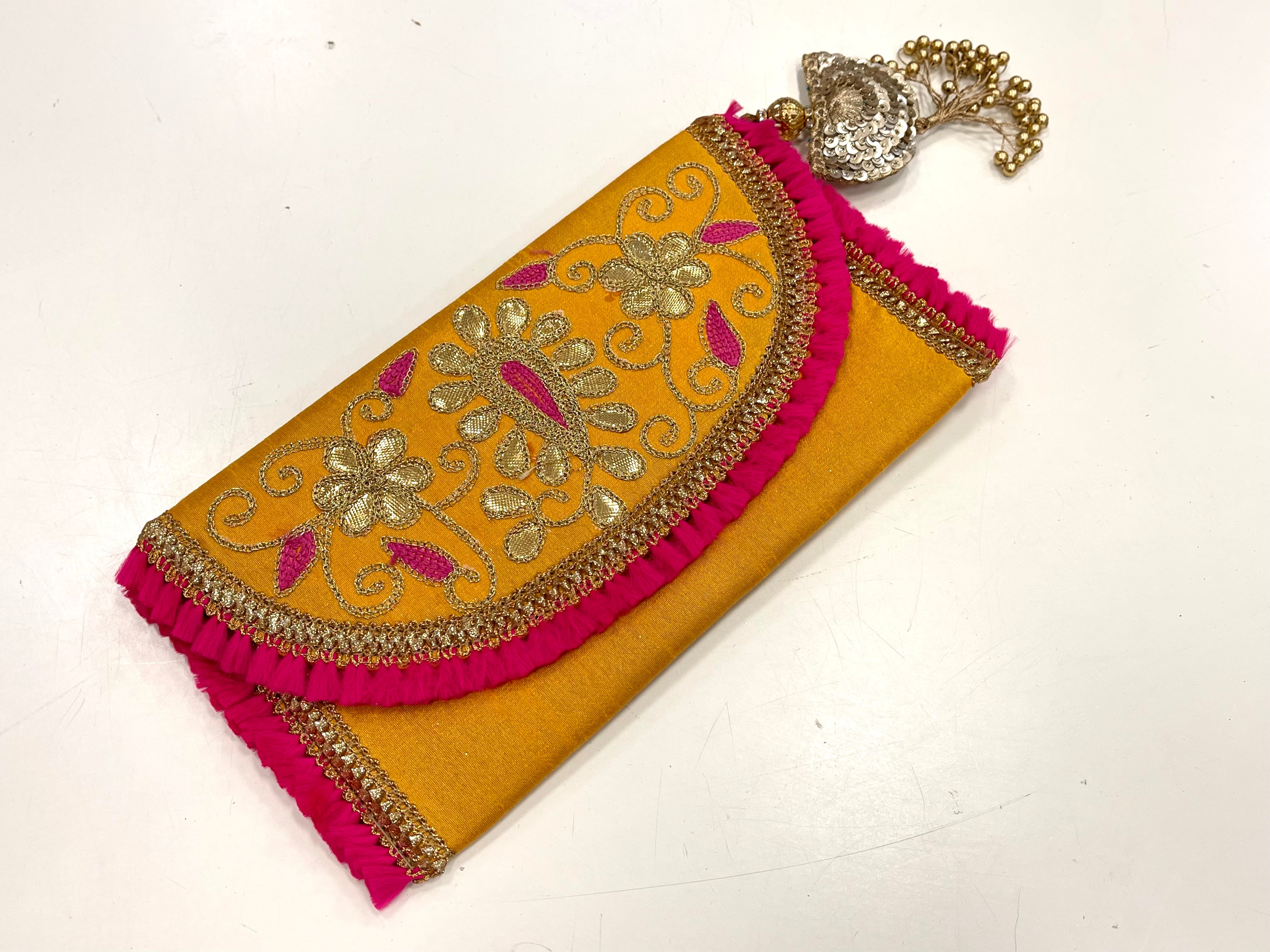 Silk cash envelopes / clutch style