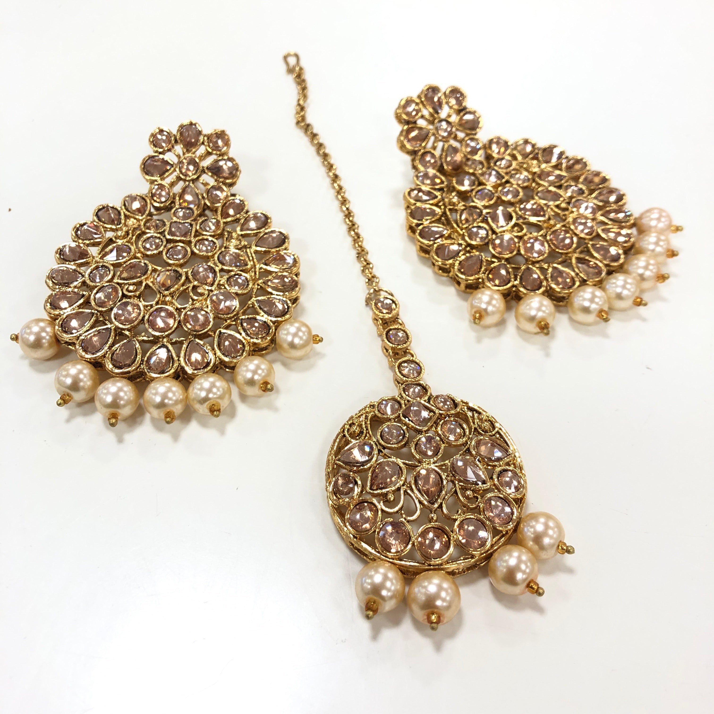 Traditional Earrings Tikka Set