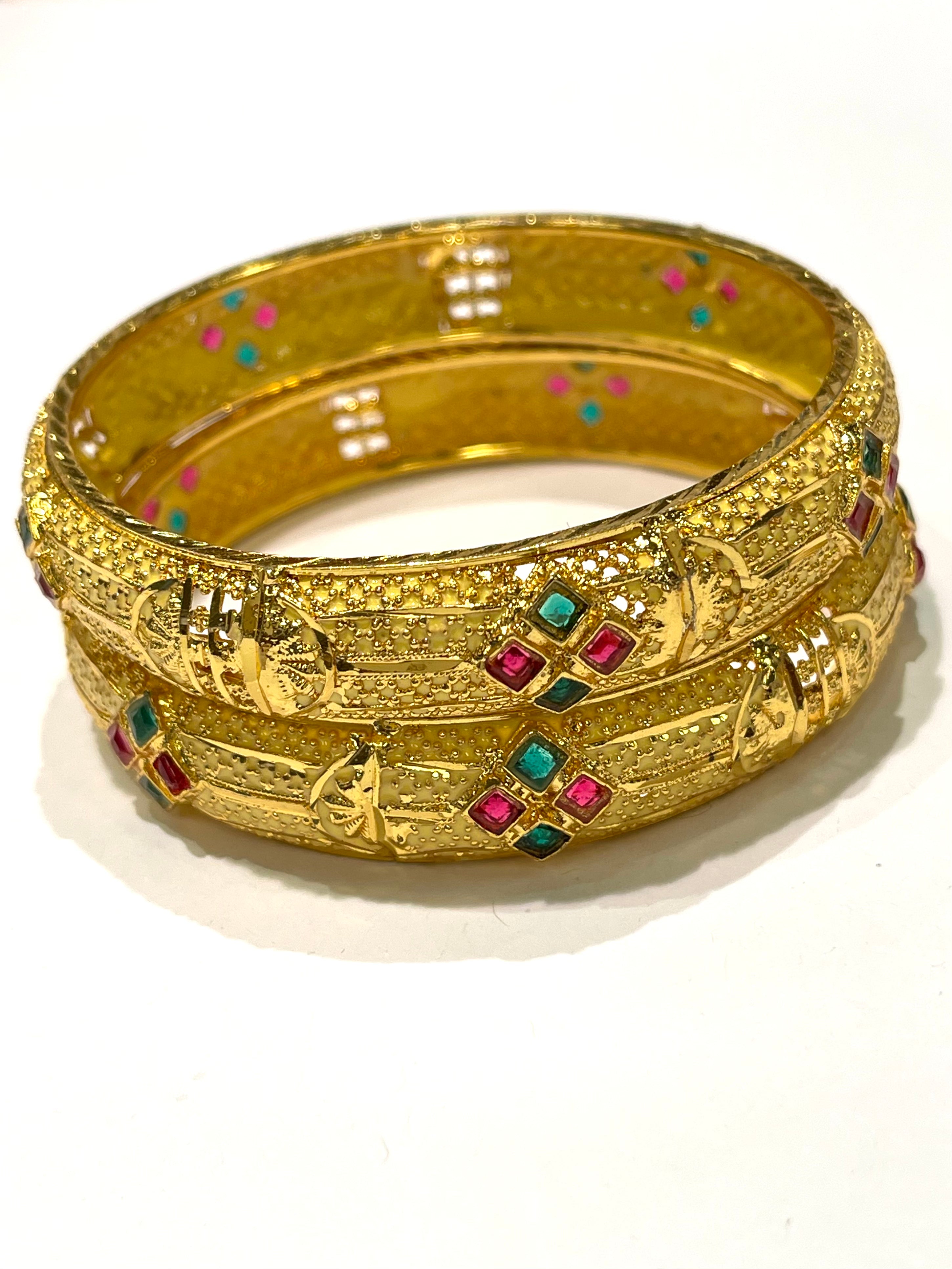 Chic 1 gm Gold Bangle