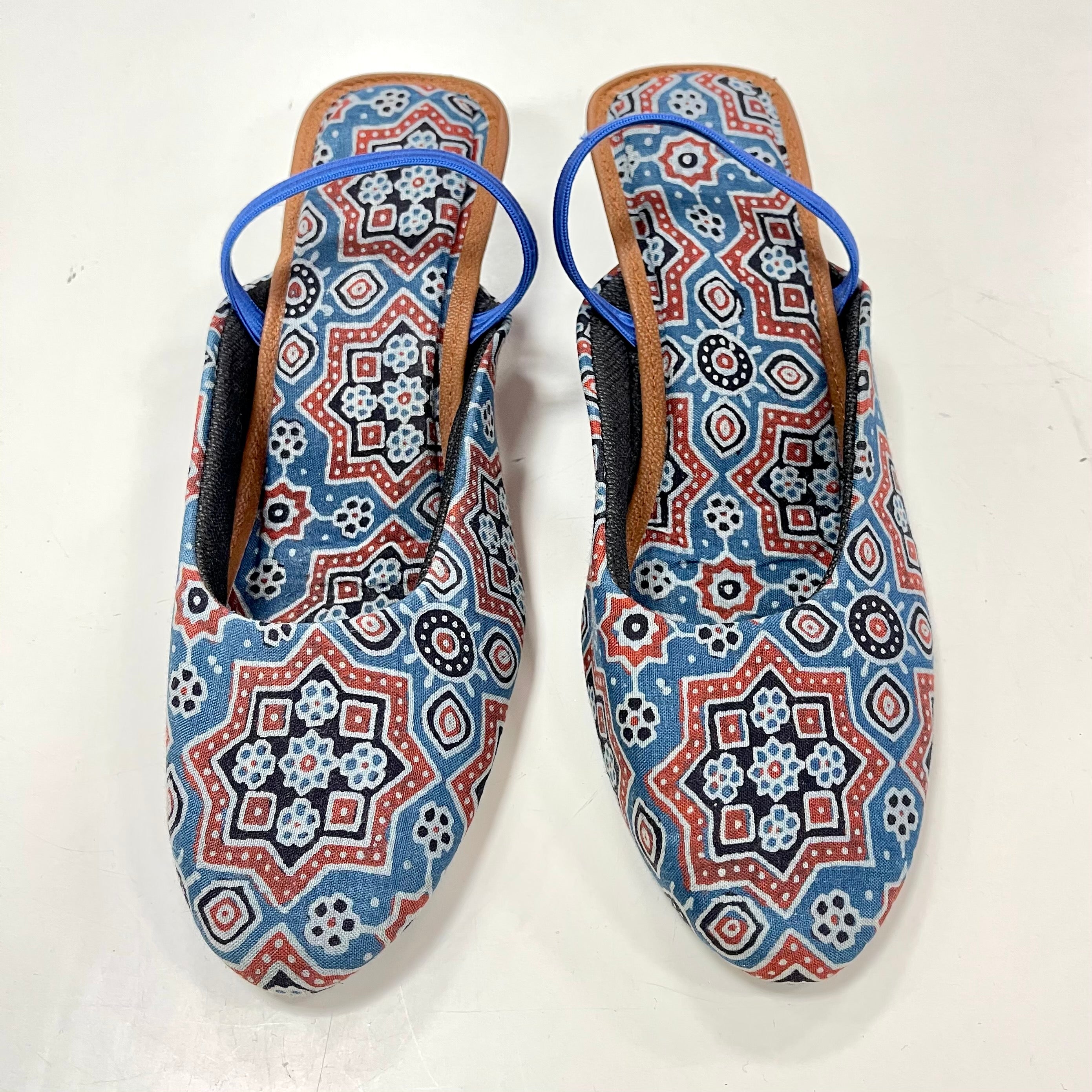 HANDCRAFTED COTTON Shoes