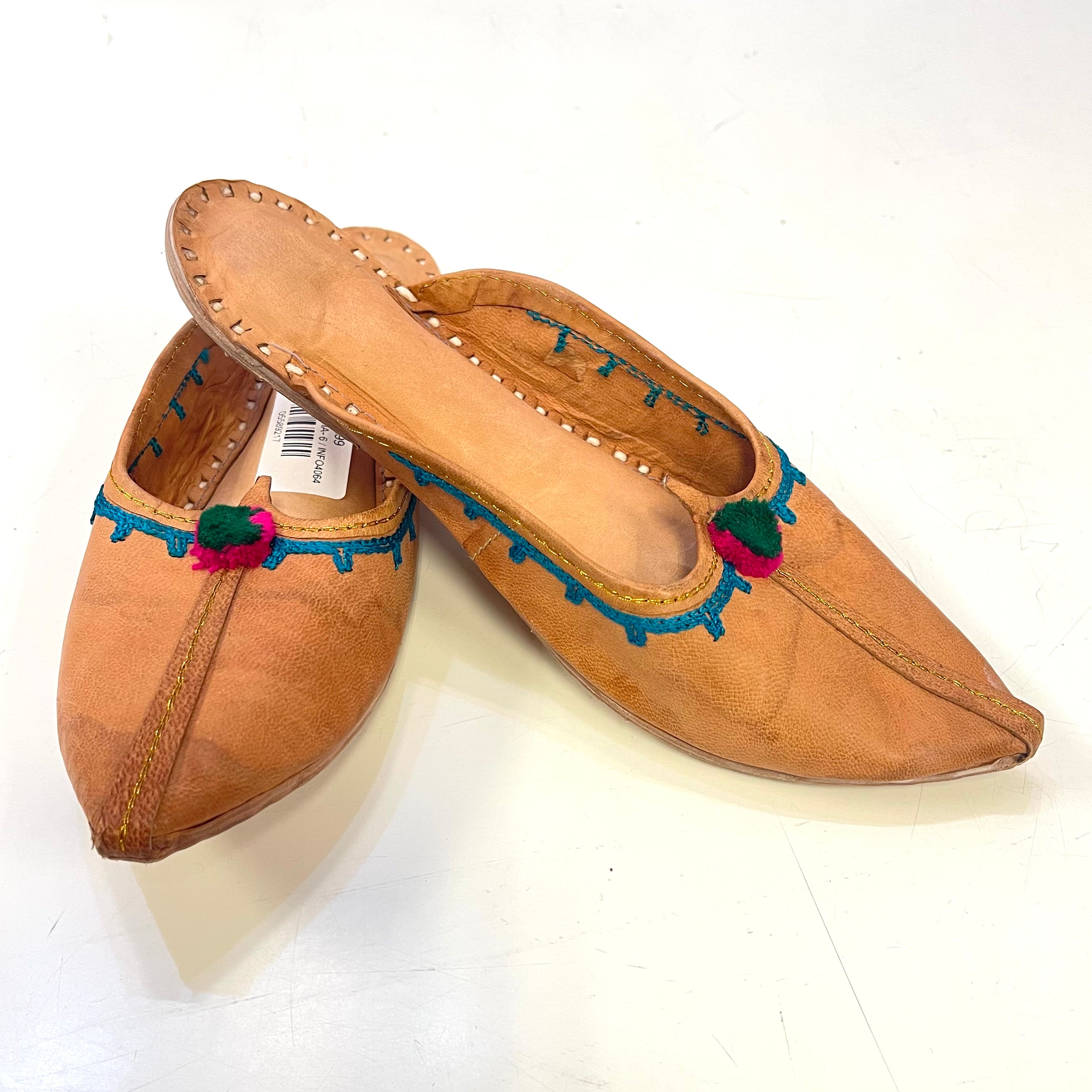 Indian Ethnic Shoes, Women Mojaris, Back open Flat shoes