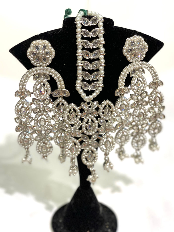 Silver Tikka Earrings Set