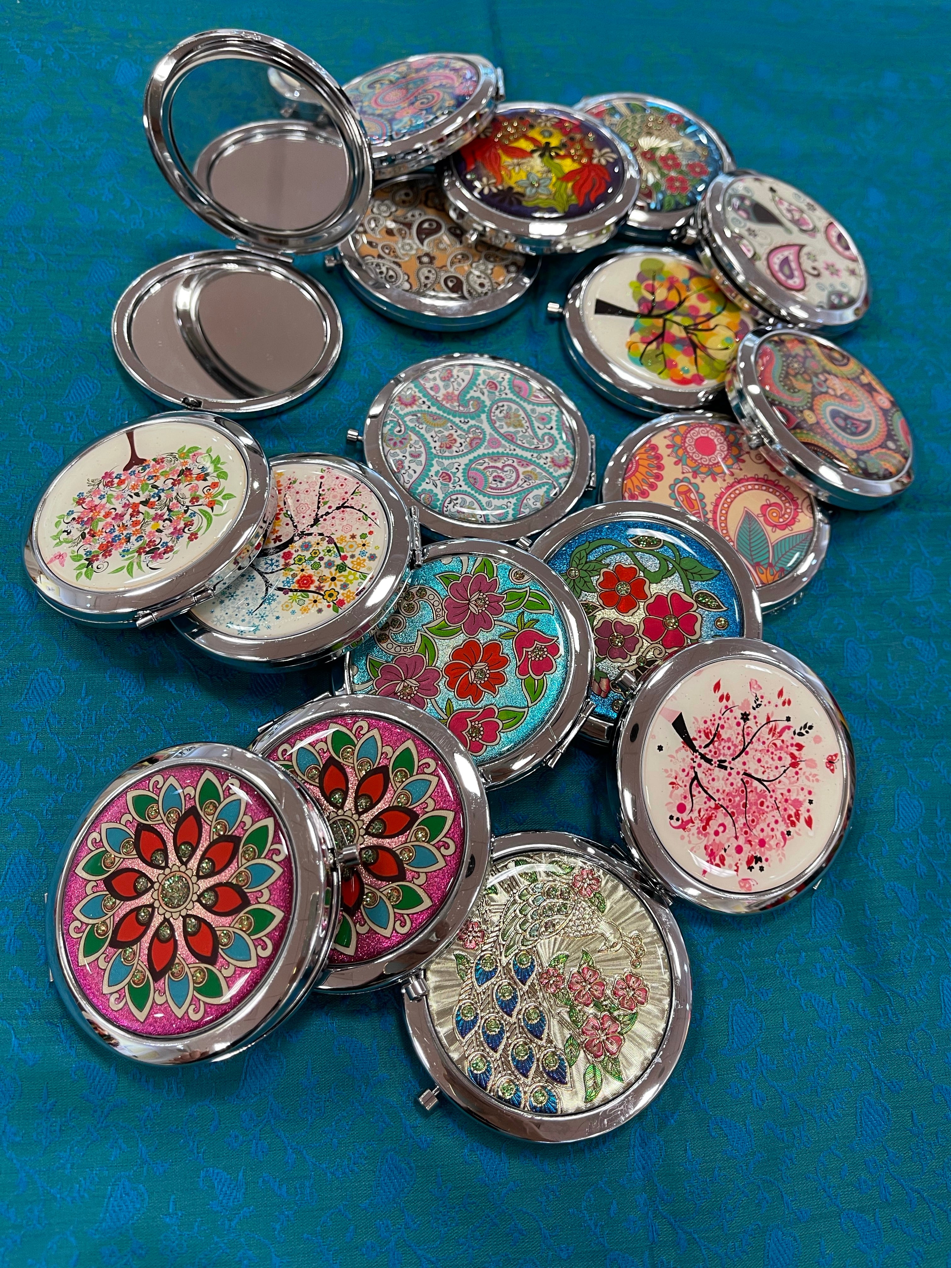 Paisley design vanity pocket Mirror